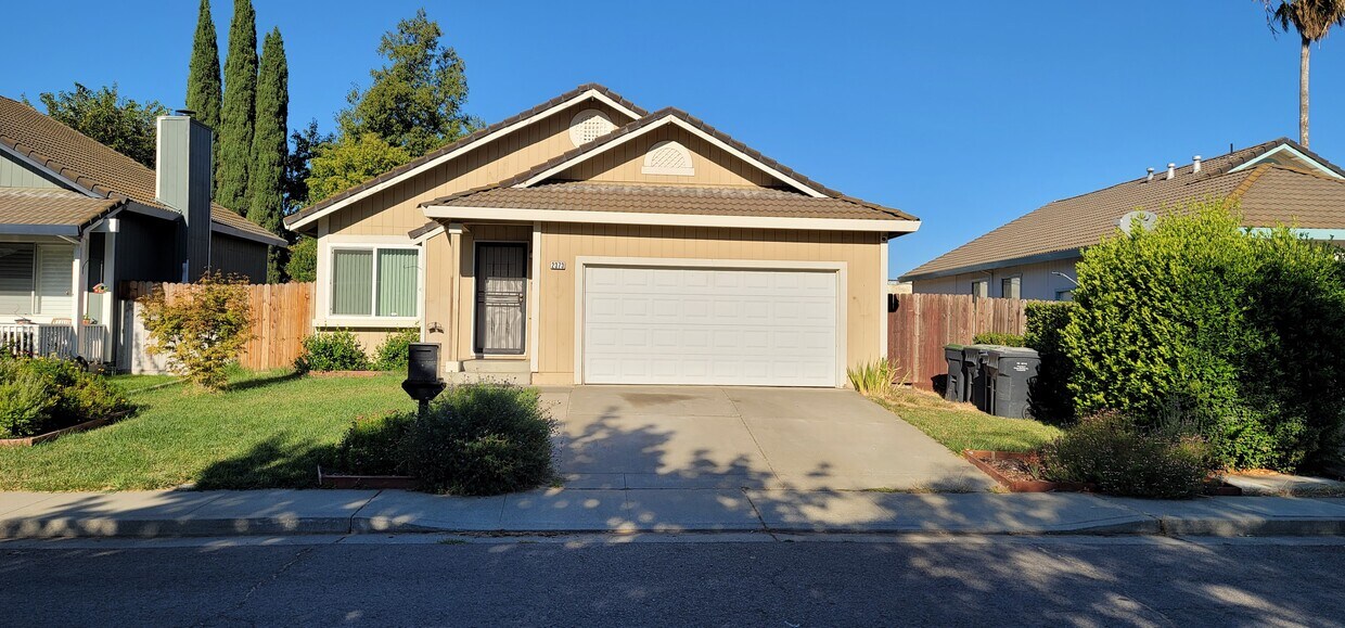 Primary Photo - 2373 Dawn Way