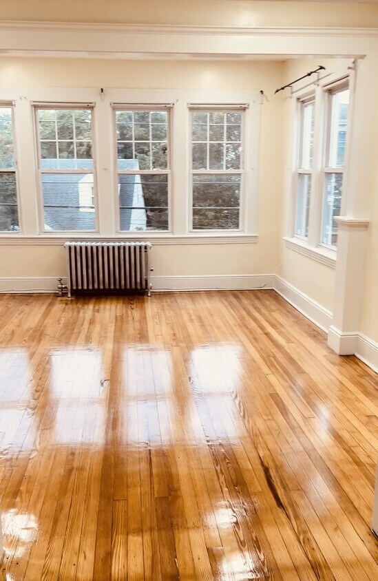 81 Union St Unit 2, East Rutherford, NJ 07073 Apartments in East