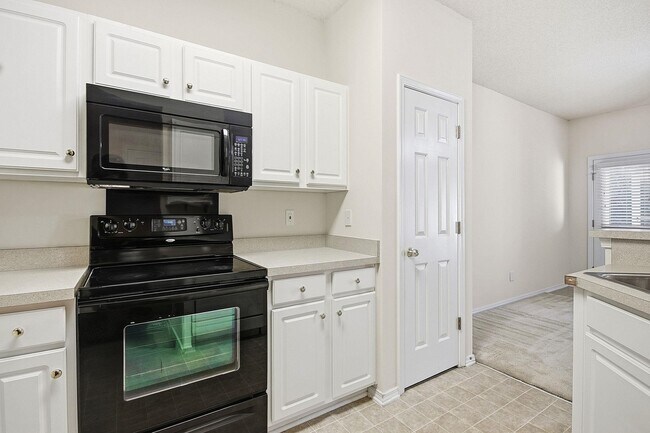 Foto del edificio - 113 Olde Towne Way