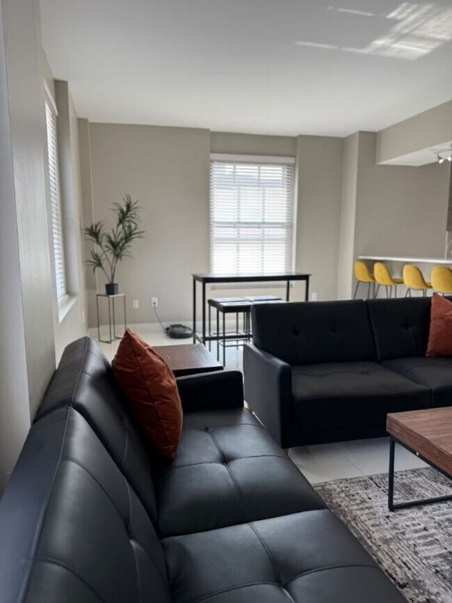 Foto del edificio - Beautiful Furnished 2-Bed, 2-Bath Condo in the Heart of Downtown Des Moines