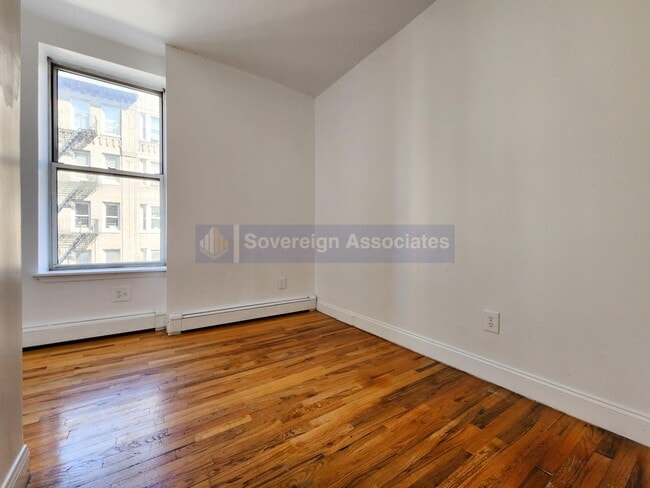 Foto del edificio - 376 W 127th St