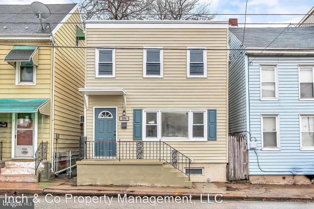 Foto principal - 2 br, 1 bath House - 206 S Sherman St