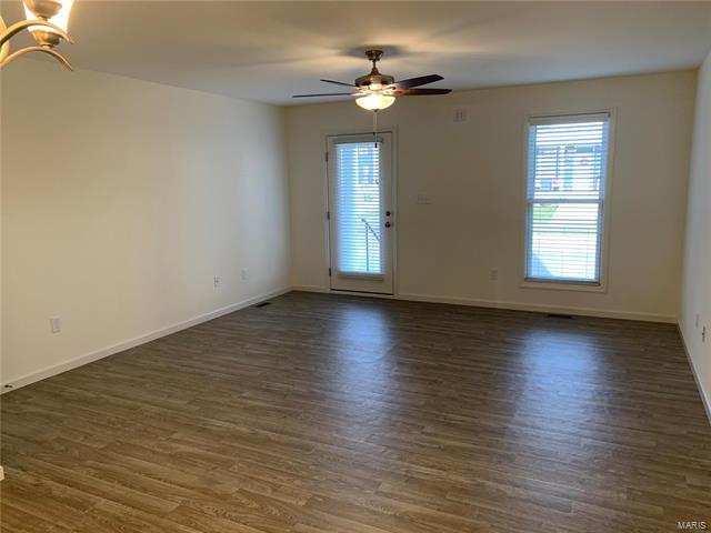 Building Photo - 5111 Barter St