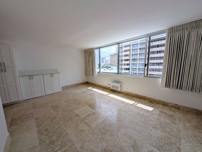 Foto del edificio - Newly Remodeled Kapiolani Terrace Studio w...