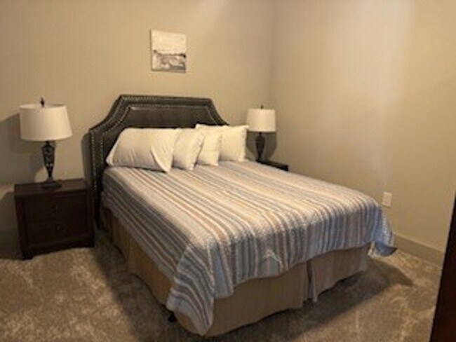 Building Photo - 3475 Piedmont Rd NE