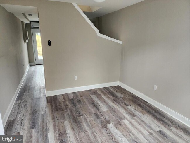 Foto del edificio - 3321 Paine St