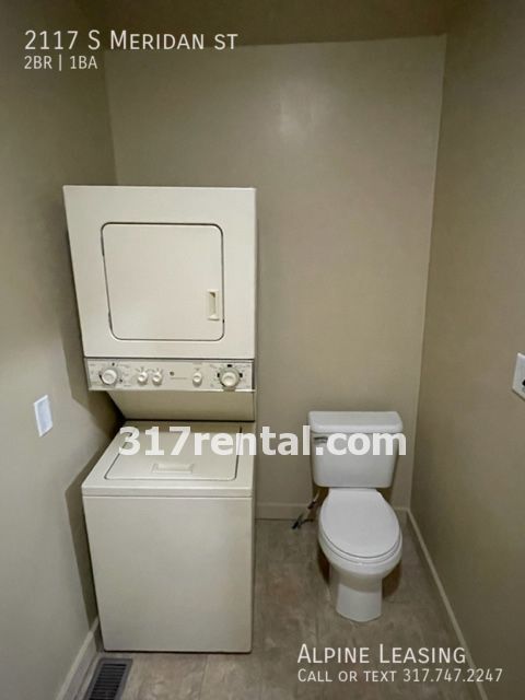 Foto del edificio - New Rehab Great location! Attached garage/...