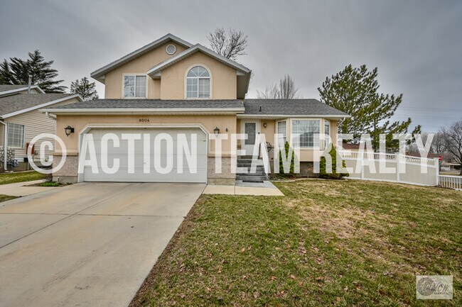 Foto del edificio - Single Family Home in Sandy!