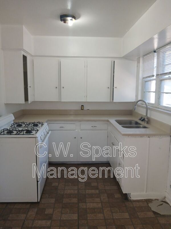 Photo - 3019 Avon St Apartment