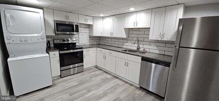 Building Photo - 4312 Forest Ln