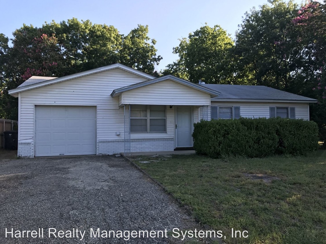 Primary Photo - 3 br, 1.5 bath House - 6625 Fishpond Road