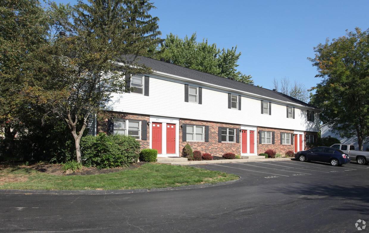 Primary Photo - Henderlane Apartments