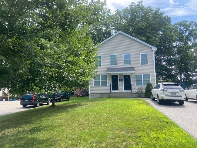 Duplex unit - 204 Hicks St