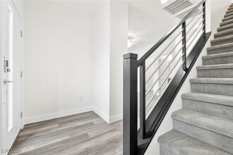 Building Photo - 11480 Roaring Peak Dr