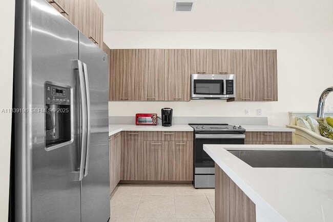 Building Photo - 8301 NW 41st St