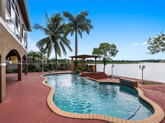 Foto del edificio - 5372 SW 134th Ave