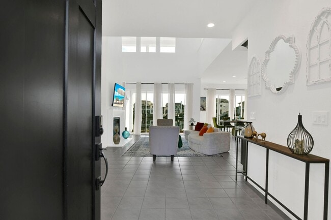 Building Photo - 312 Navigators Pl