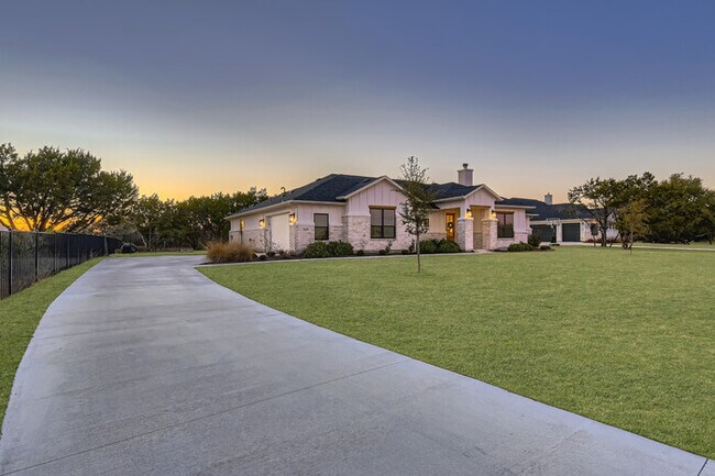 Building Photo - Casa Rio Ancho. Near Lakes, Austin & Liber...
