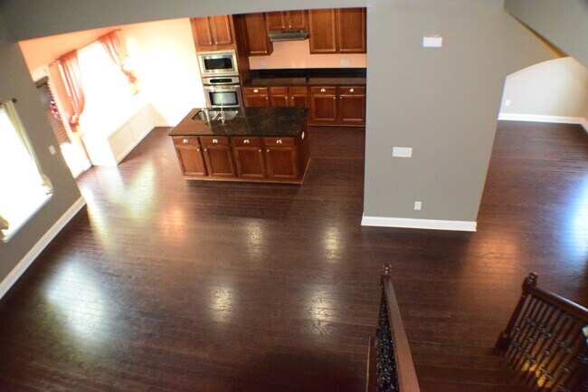 Foto del edificio - Beautiful home featuring 4 bedrooms, 2.5 bath and a loft.