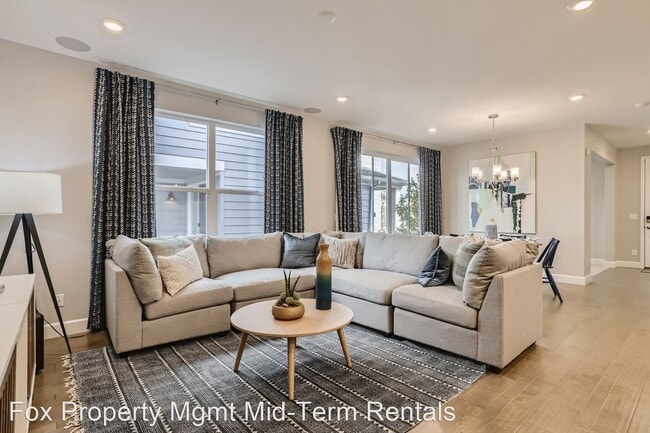 Foto del edificio - 3 br, 2.5 bath House - 8384 Holman St #B