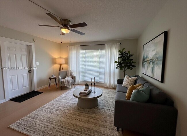 Foto del edificio - 3212 NE 7th Pl