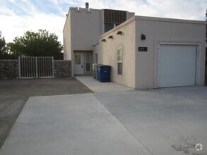 Building Photo - 215 Mulberry Ave
