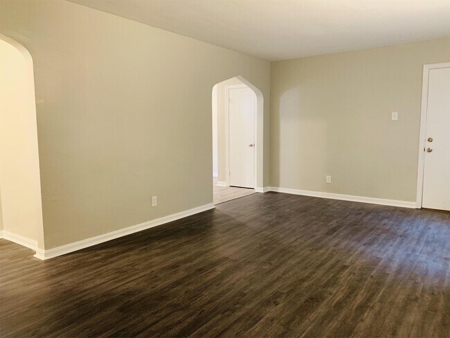 Foto del edificio - 5531 Hamilton Ave