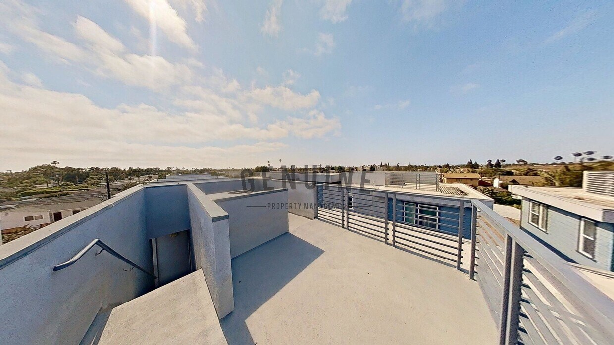 Primary Photo - 3Bd 2.5Ba Townhouse w/Rooftop Deck