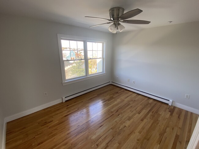 Bedroom - 11 Short St