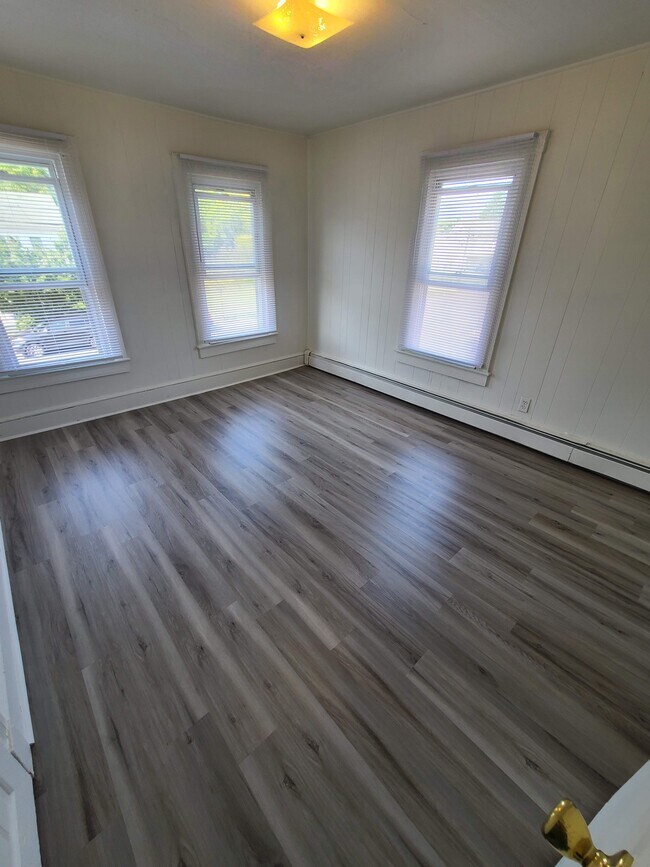 Foto del edificio - 617 3rd St N