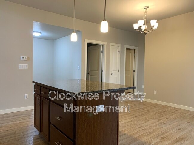 Foto del edificio - 11457 Portage Pl NW