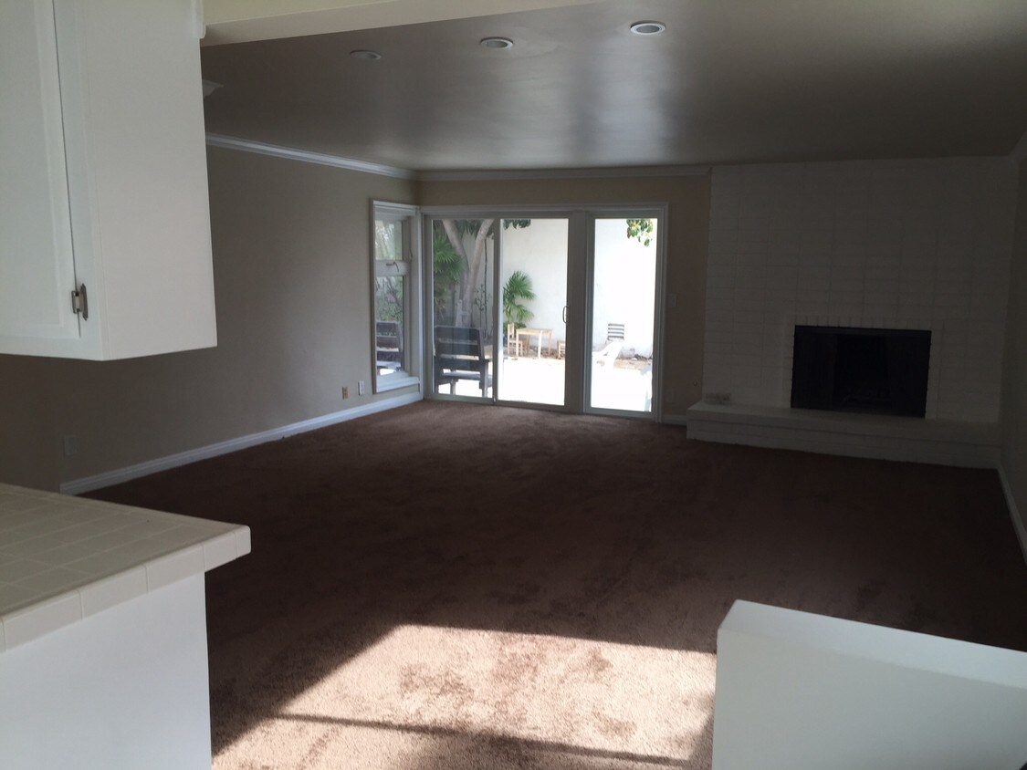 Living Room - 833 15th Street