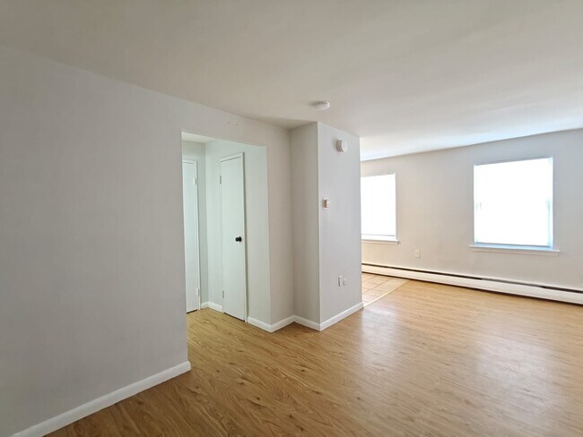 Foto del edificio - 7131 Marshall Rd