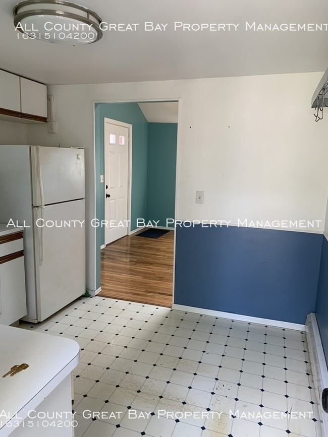 Building Photo - Cute 2 Bedroom Cottage in Patchogue