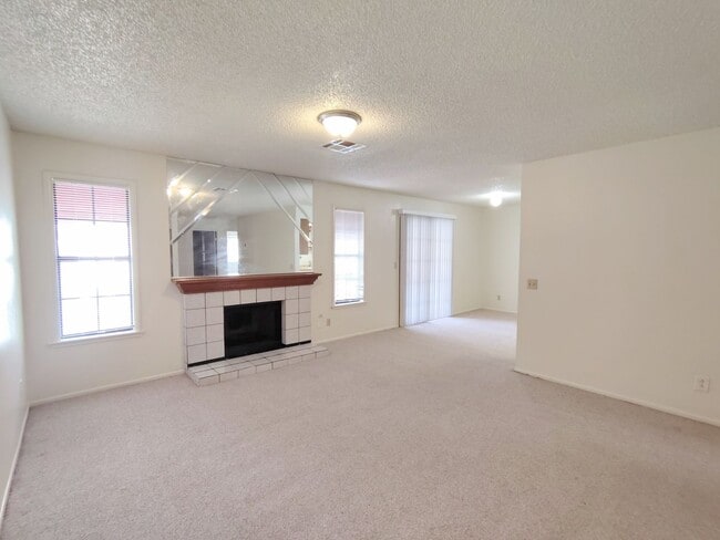 Building Photo - 6663 W Tropicana Ave