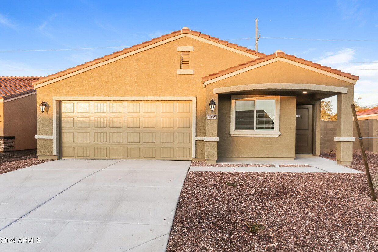 Foto principal - 9068 S 253rd Dr