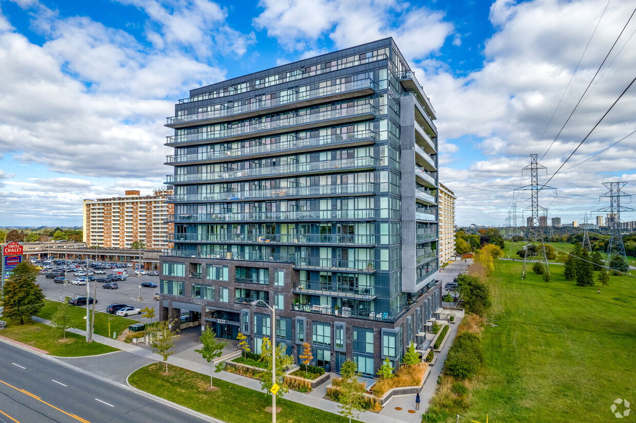 Primary Photo - The Bennett On Bayview Condos