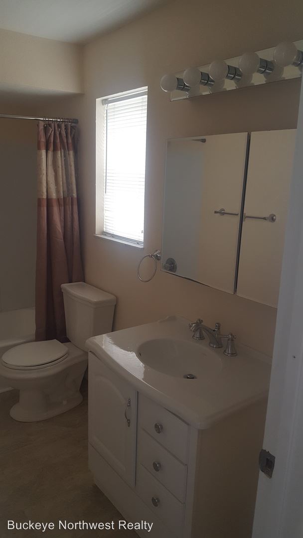 Building Photo - 2188 Chalmette Dr