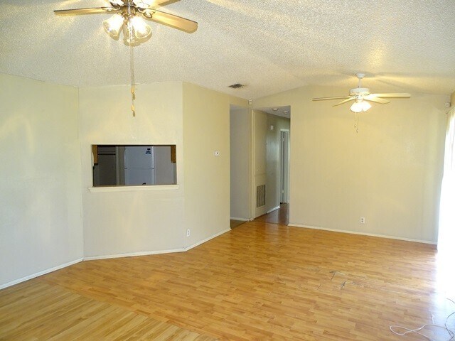Building Photo - 5931 Sunrise Vlg