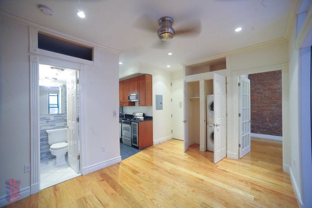 Primary Photo - 309 W 97th St