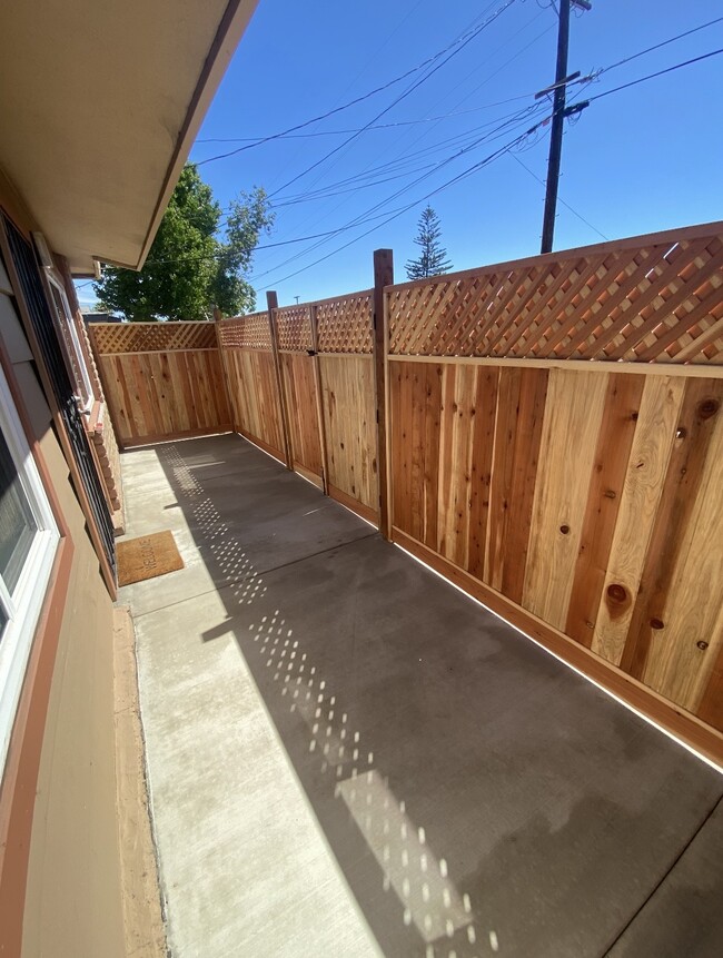 Building Photo - 2727 Drew Ln