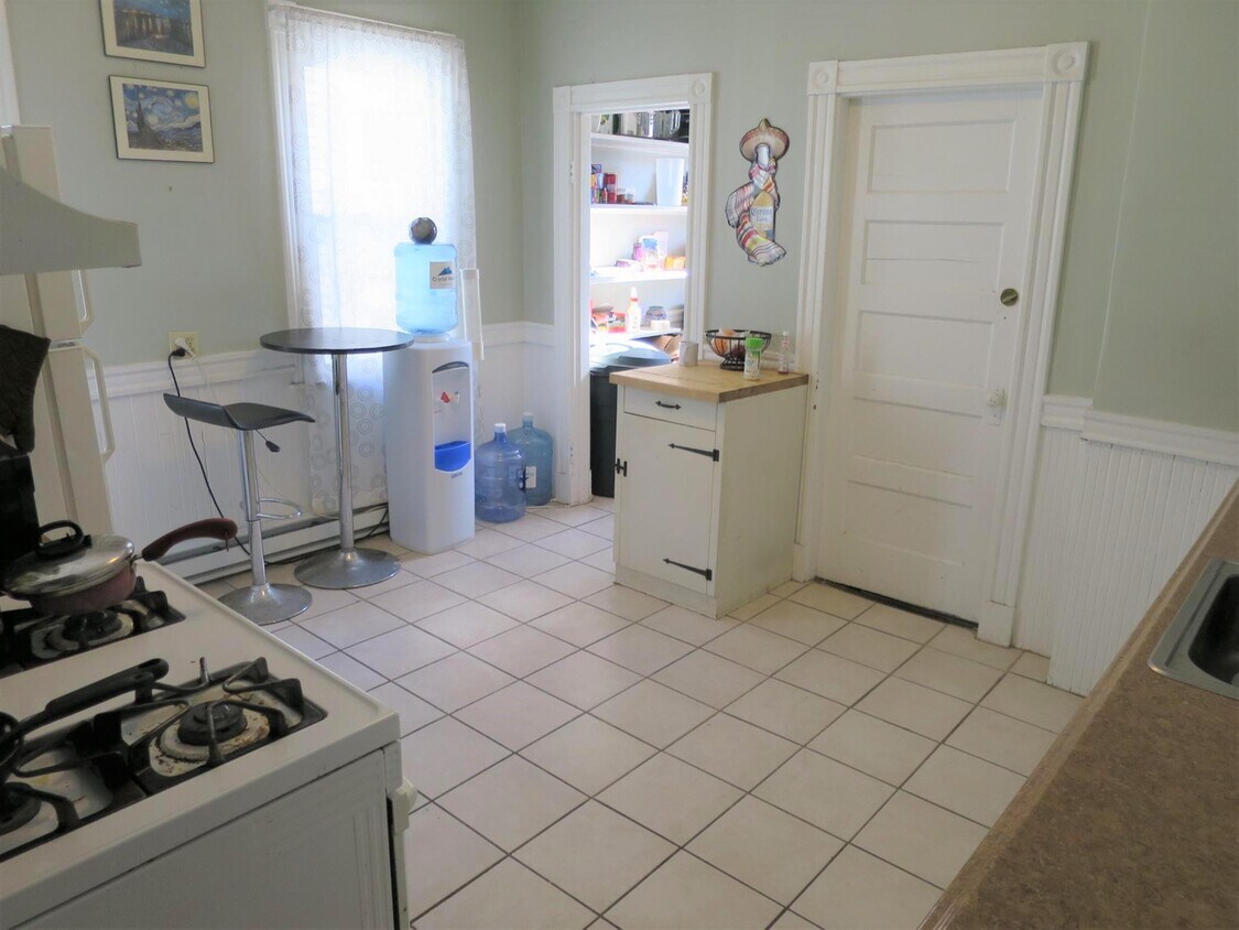 22 Spencer Ave Unit 2, Somerville, MA 02144 Apartments at 22 Spencer