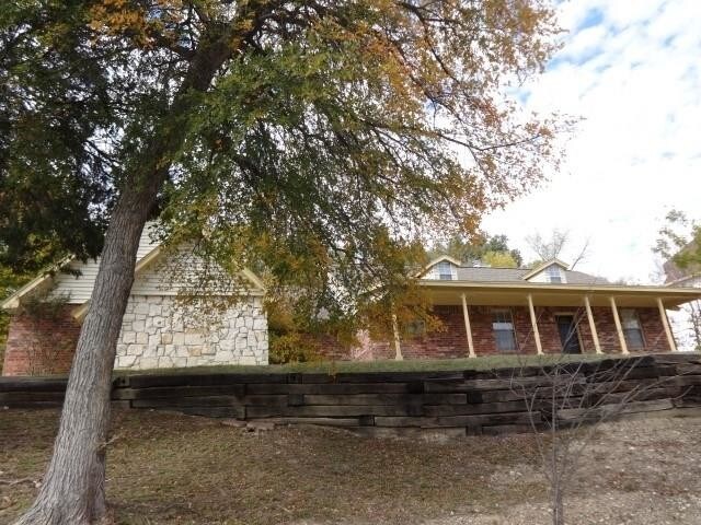 Primary Photo - 209 Willow Ridge Rd
