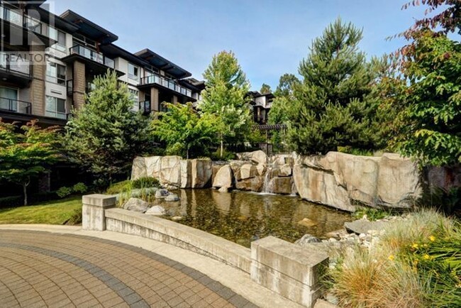 Building Photo - 7488-7488 Byrnepark Walk