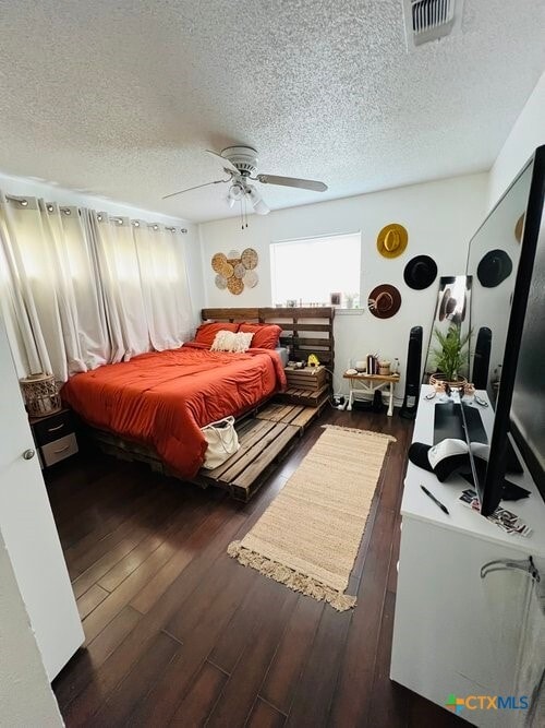 Foto del edificio - 1301 Conway Dr
