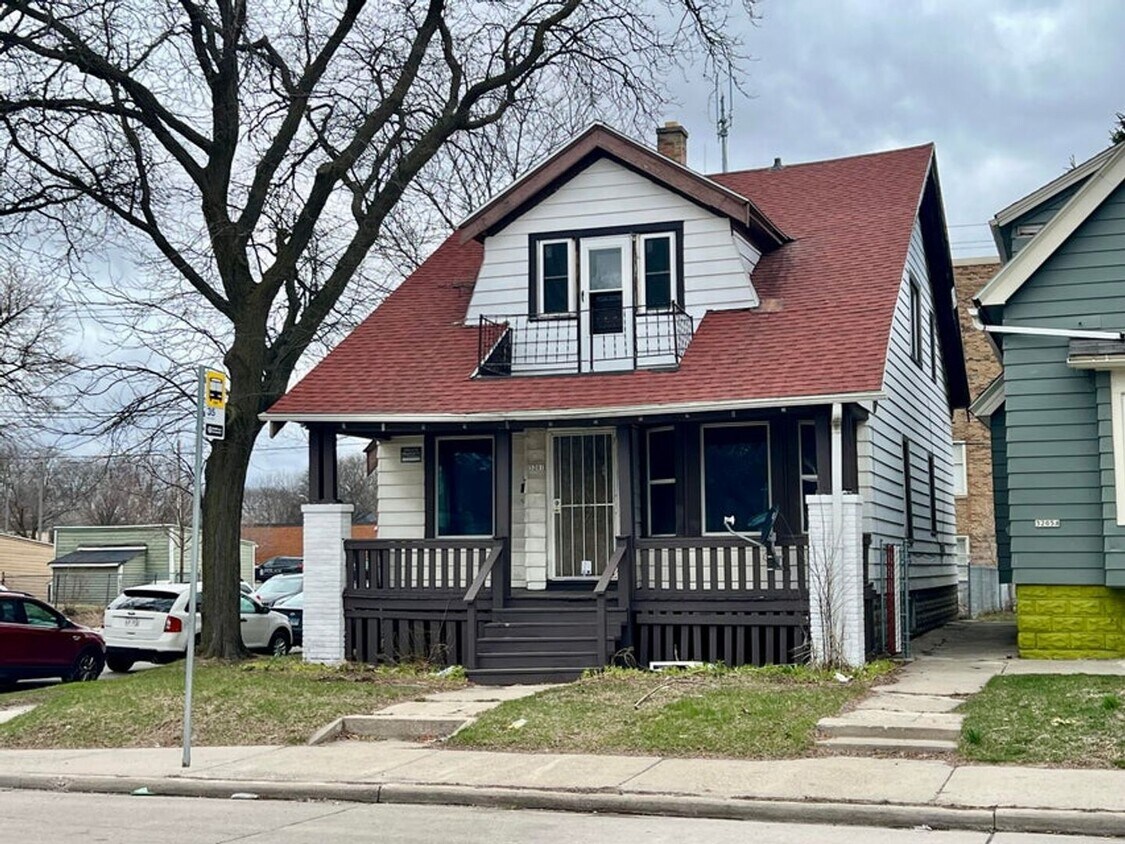 Primary Photo - 3506 W Auer Ave