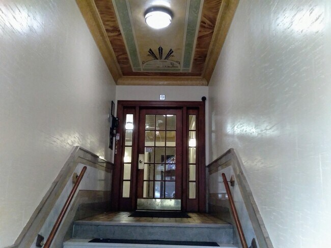 Foto del edificio - 901 Grand Ave