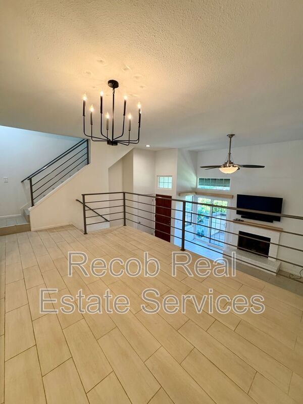 Foto del edificio - 3473 Mission Mesa Way