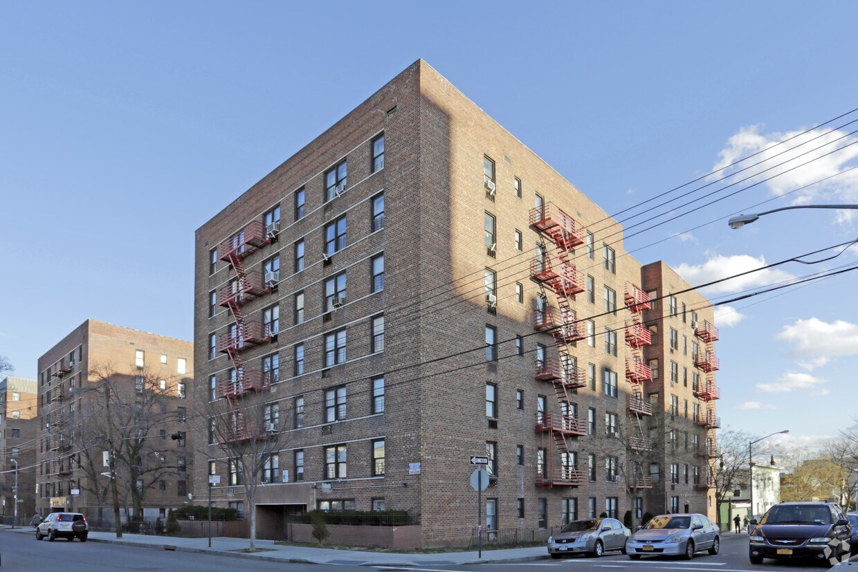 Foto principal - 168-36 88th Ave