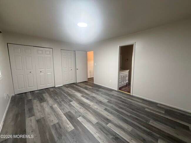 Foto del edificio - 336 Sawmill Rd
